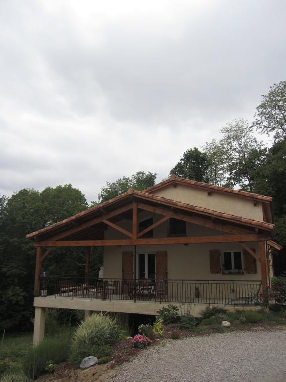 Les Cimes Bed & Breakfast Saint-Pierre-de-Riviere Exterior photo